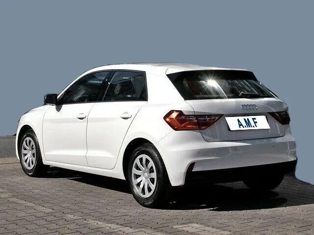 AUDI A1 SPB 30 TFSI Admired Image 2